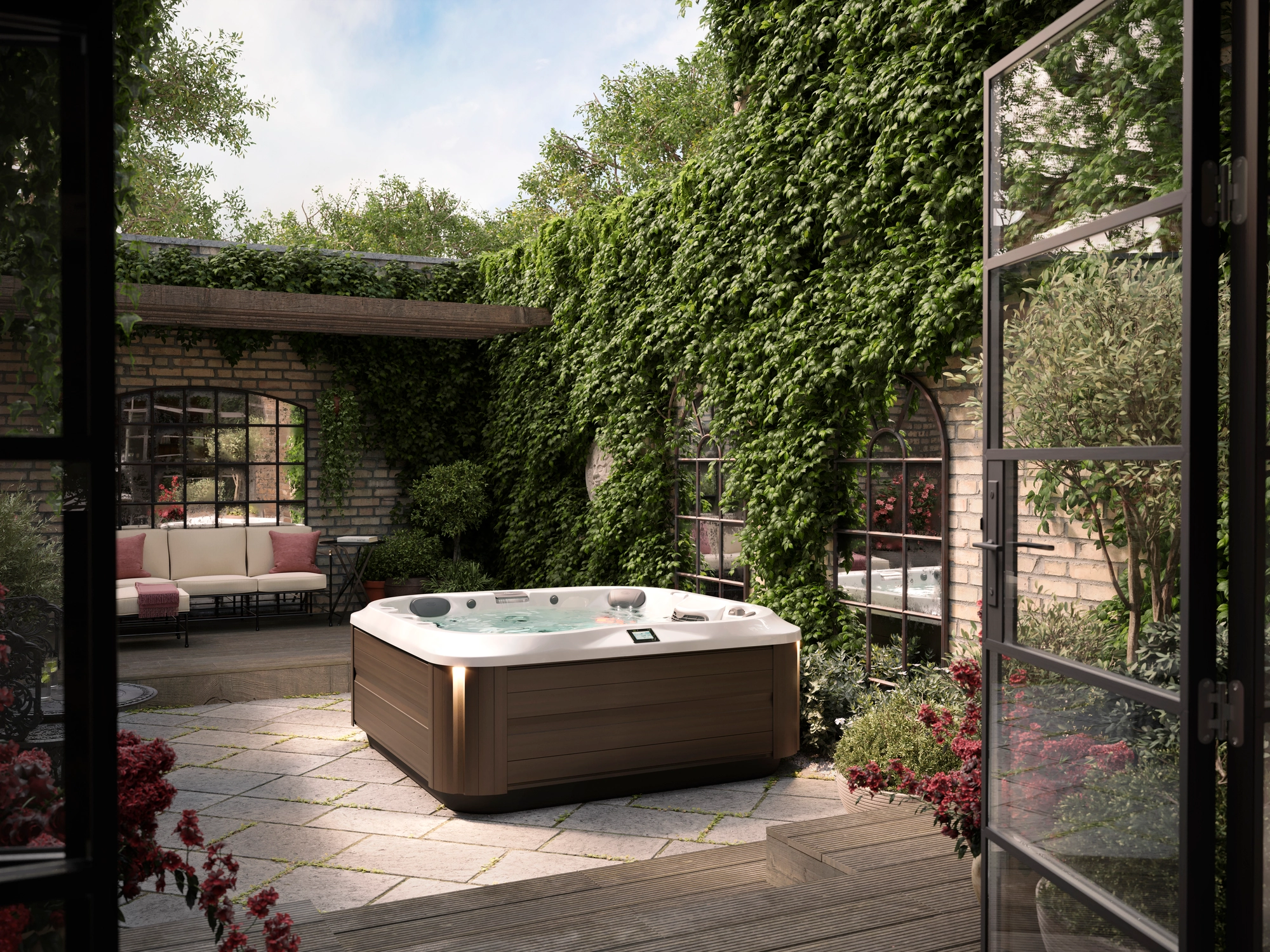 Jacuzzi J-335 ustawione w eleganckim patio.